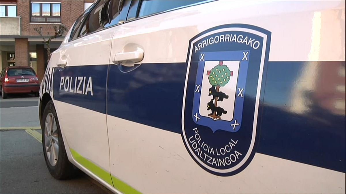 Policía municipal de Arrigorriaga.