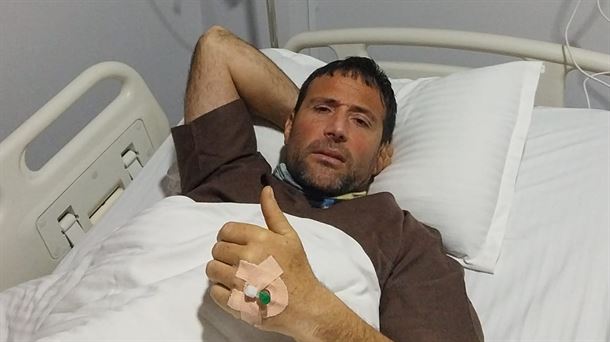 Alex Txikon, en el hospital. Foto: @AlexTxikon