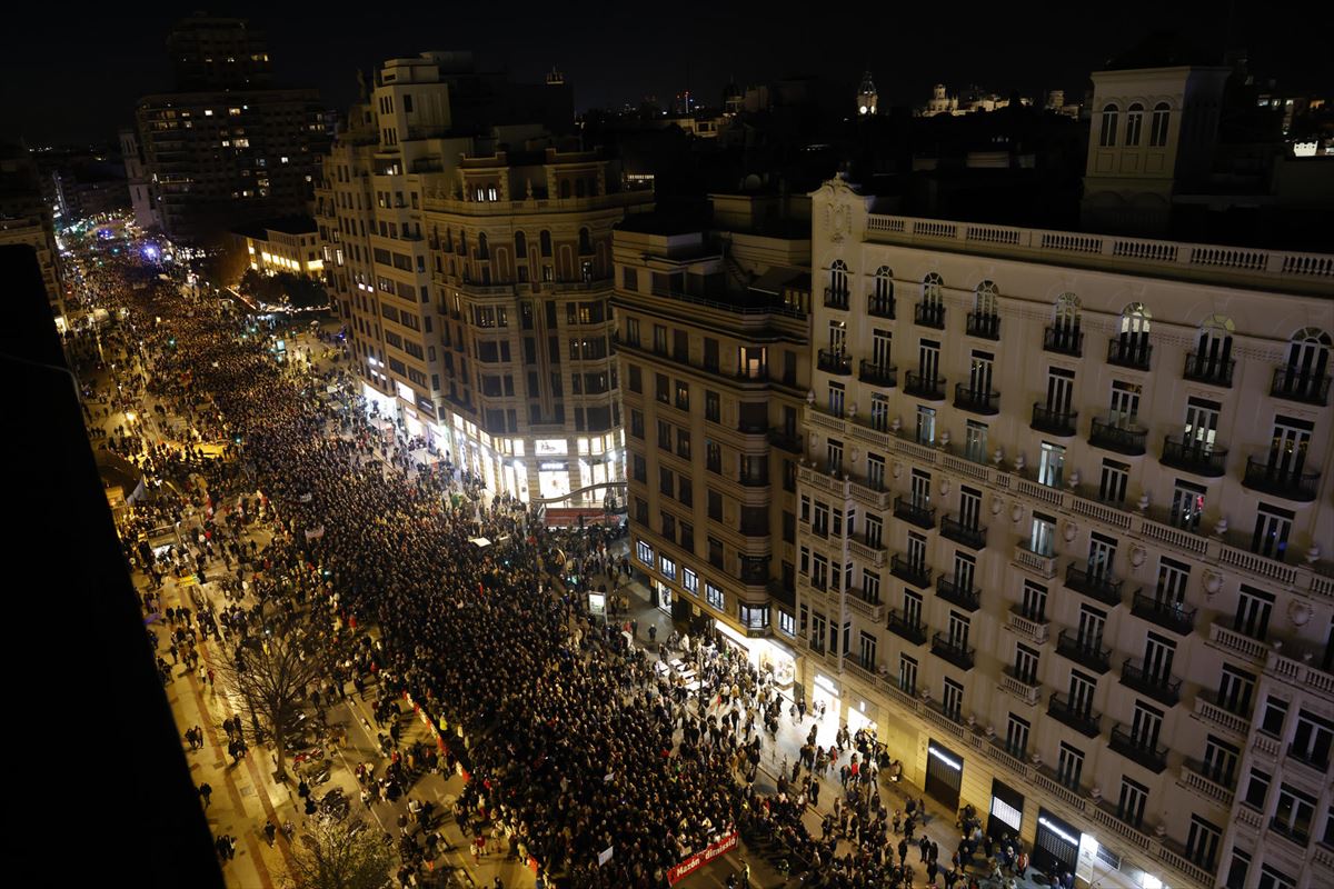 Vista general de la manifestación en Valencia. EFE.  