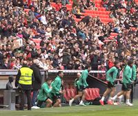 El Athletic entrena en San Mamés ante más de 27.500 personas