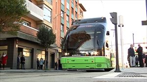 Desde hoy los menores de 12 años viajan gratis en los transportes públicos de Álava