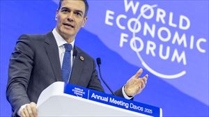 Sare sozialen jabeen aurka borrokatzea proposatu du Sanchezek: anonimotasuna kendu eta kontuak eskatu