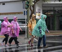 La tormenta Eowyn paraliza Escocia e Irlanda del Norte: alertas rojas, cierres masivos y transporte colapsado