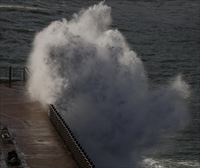 Registran rachas de viento de más de 100 km/h en Karrantza y Bermeo y olas de 6,2 metros en Pasaia