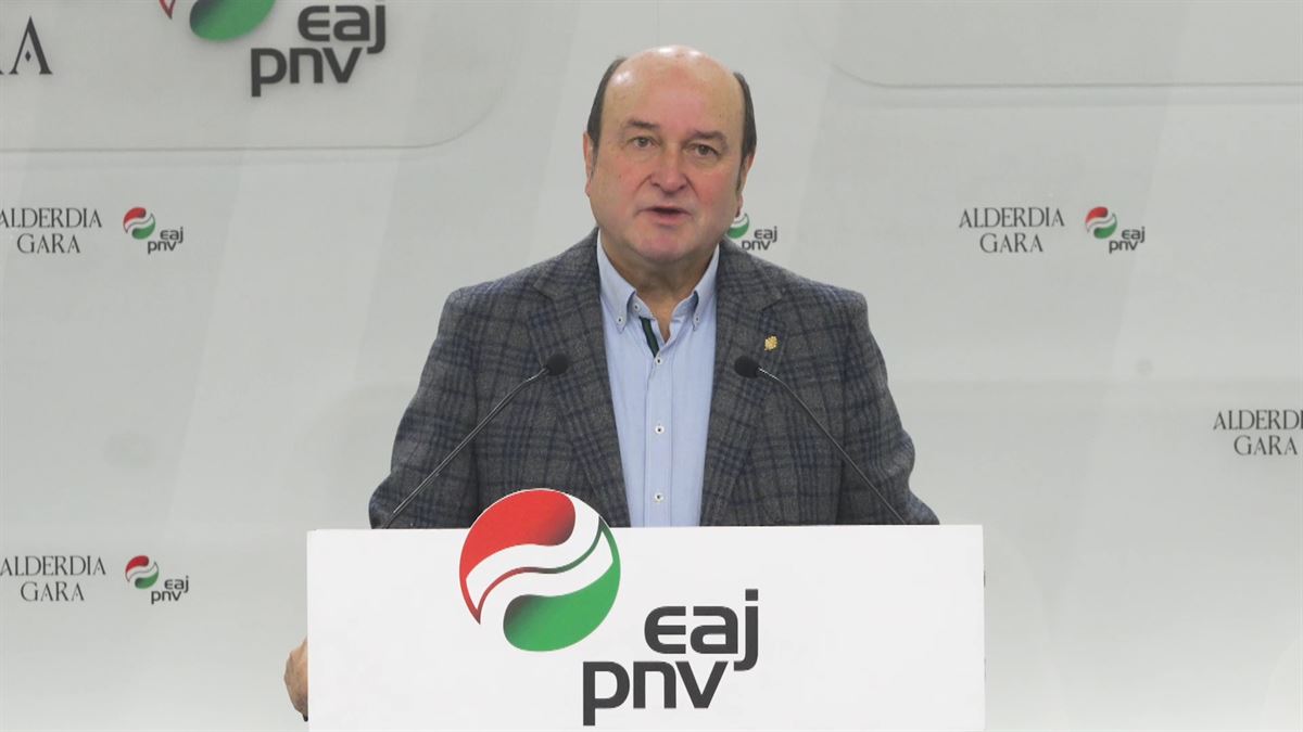 Horrela azaldu du Andoni Ortuzarrek EBBko presidentetzarako lehia uzteko erabakia