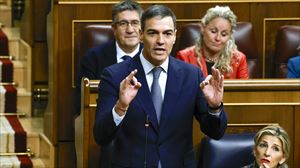 Sánchez defiende el incremento del SMI sin entrar en la polémica sobre su tributación