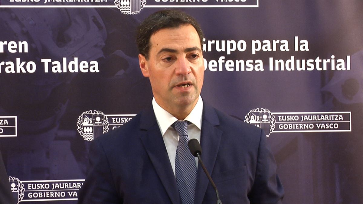 Imanol Pradales en el Grupo para la Defensa Industrial de Euskadi. Foto: EITB.