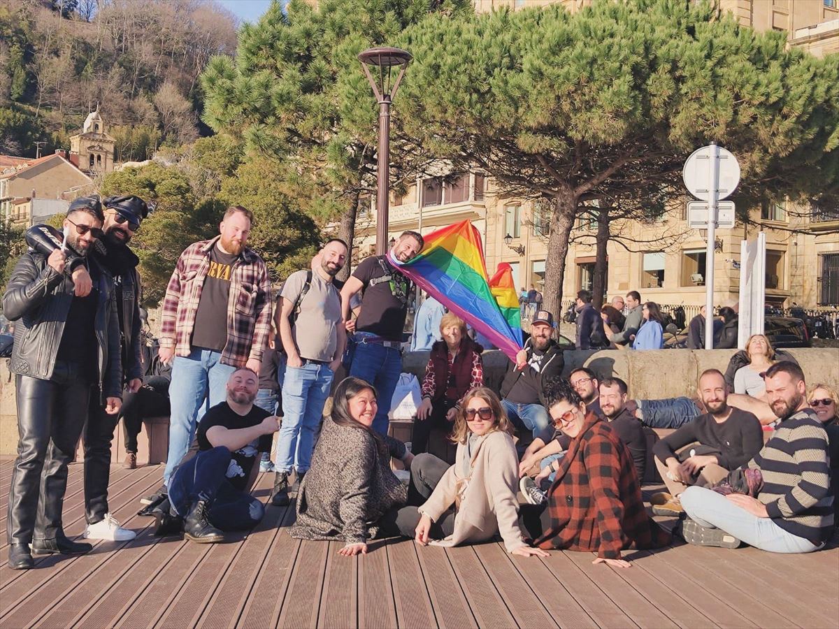 Iaz ekimenean parte hartu zuten batzuk, Donostiara egindako bisitan. Irudia: Jon Oliveira