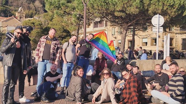 Iaz ekimenean parte hartu zuten batzuk, Donostiara egindako bisitan. Irudia: Jon Oliveira