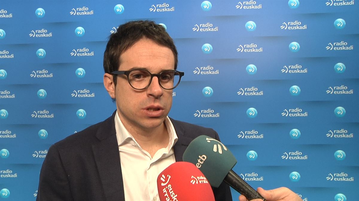 Otxandiano, Radio Euskadiren estudioetan. 