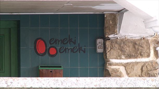 Emeki Emeki hezkuntza libreko ikastetxea, Donostian. Irudia: EITB