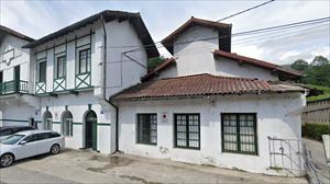 Tolosako hiltegiko langileek greba mugagabea abiatu dute