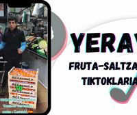 Auzoko merkataritza modernizatzen duen fruta-saltzaile tiktoklaria