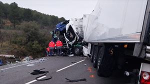 Mueren cuatro personas tras colisionar dos camiones frontalmente en Fitero