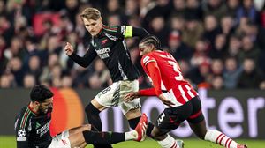 El Arsenal finiquita la eliminatoria ante el PSV y el Aston Villa encarrila los cuartos