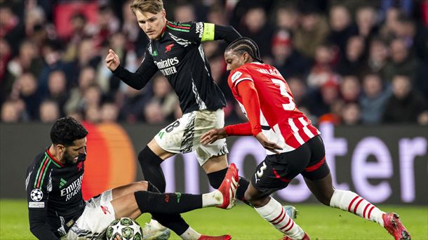 Arsenal eta PSV Eindhovenen partidako argazkia