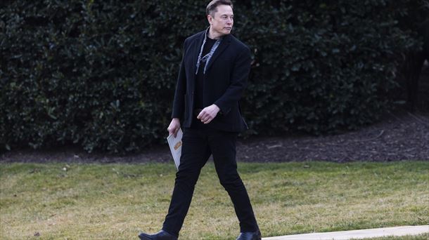 Elon Musk handi-mandia. Argazkia: EFE