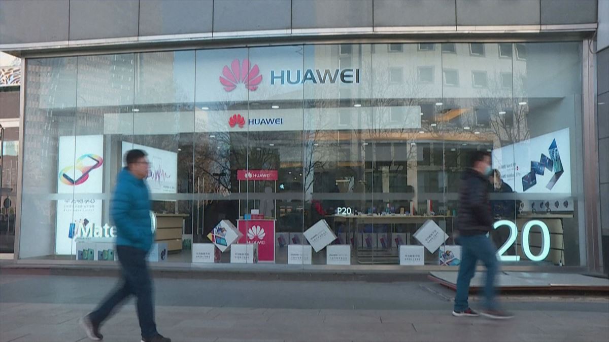 Huawei denda bat