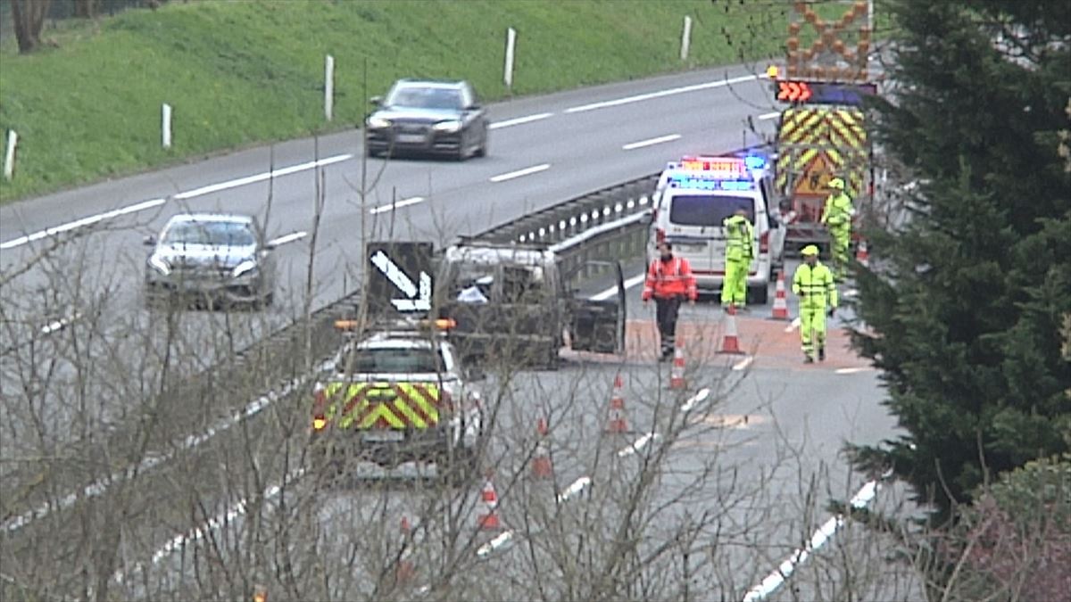 El accidente ha ocurrido en la AP-8, a la altura de Berriz y en dirección Bilbao.