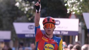 Victoria del belga Thibau Nys en el GP Miguel Induráin