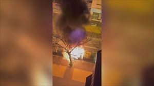 Hamar edukiontzi kiskali eta hamar ibilgailu erre dira Gasteizen