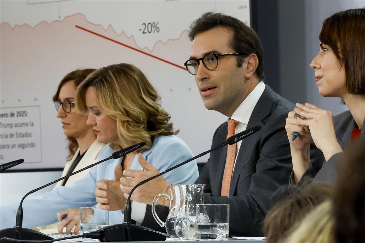 Carlos Cuerpo Ekonomia, Merkataritza eta Enpresa ministroaren agerraldia. Argazkia: EFE