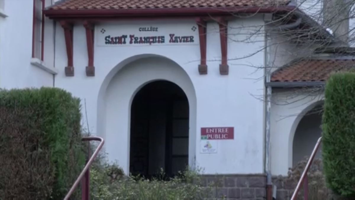 Escuela San Frantses Xabier en Uztaritze. EITB Media. 