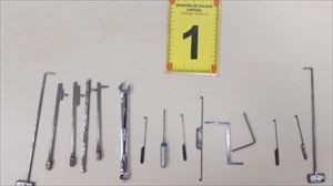 EAEn burututako hamar lapurreta argitu dira, Martzillan bi gizonezko atxilotu ostean