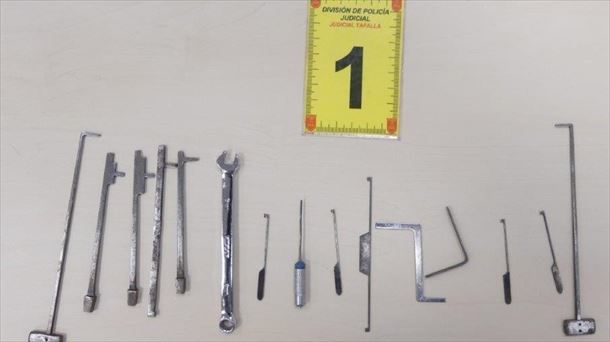 EAEn burututako hamar lapurreta argitu dira, Martzillan bi gizonezko atxilotu ostean