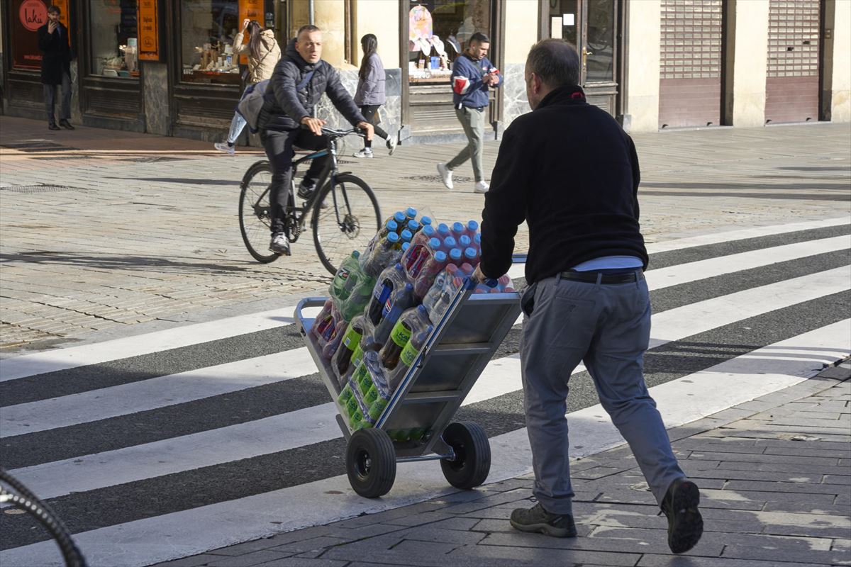 Un repartidor en la calle, en una imagen de archivo