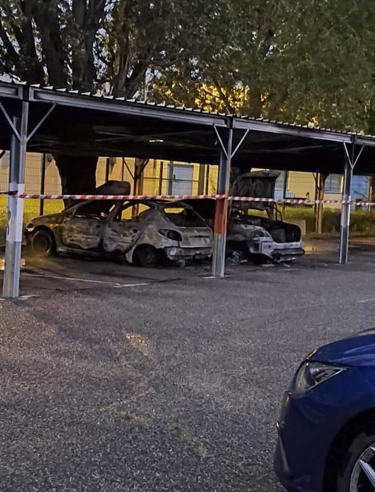 Tarasconeko espetxean (Frantziako hego-ekialdea), goizaldean, izandako erasoa. Argazkia: EFE