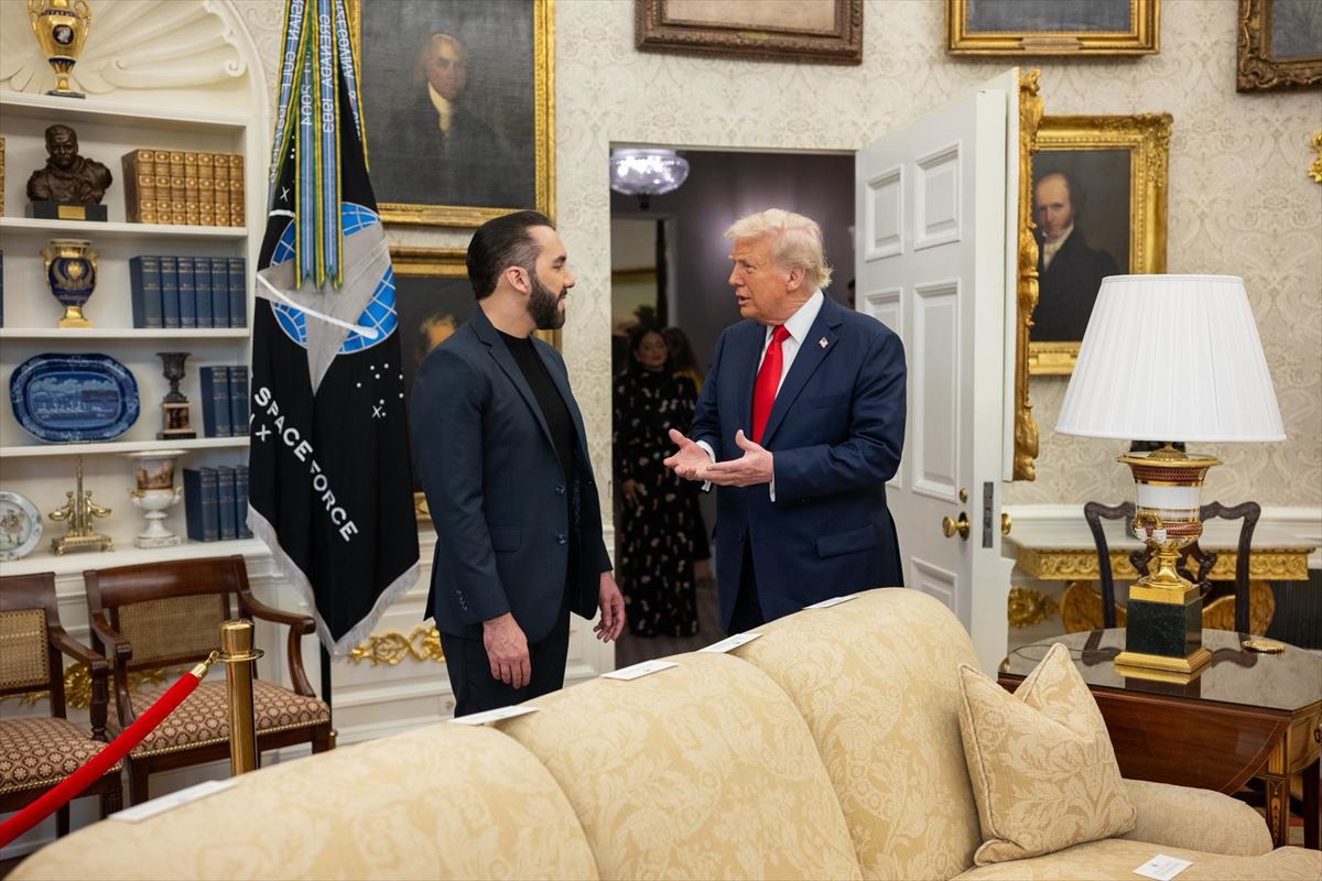 Donald Trump AEBko presidentea eta Nayib Bukele EL Salvadorreko agintaria duela gutxi. Argazkia: EFE