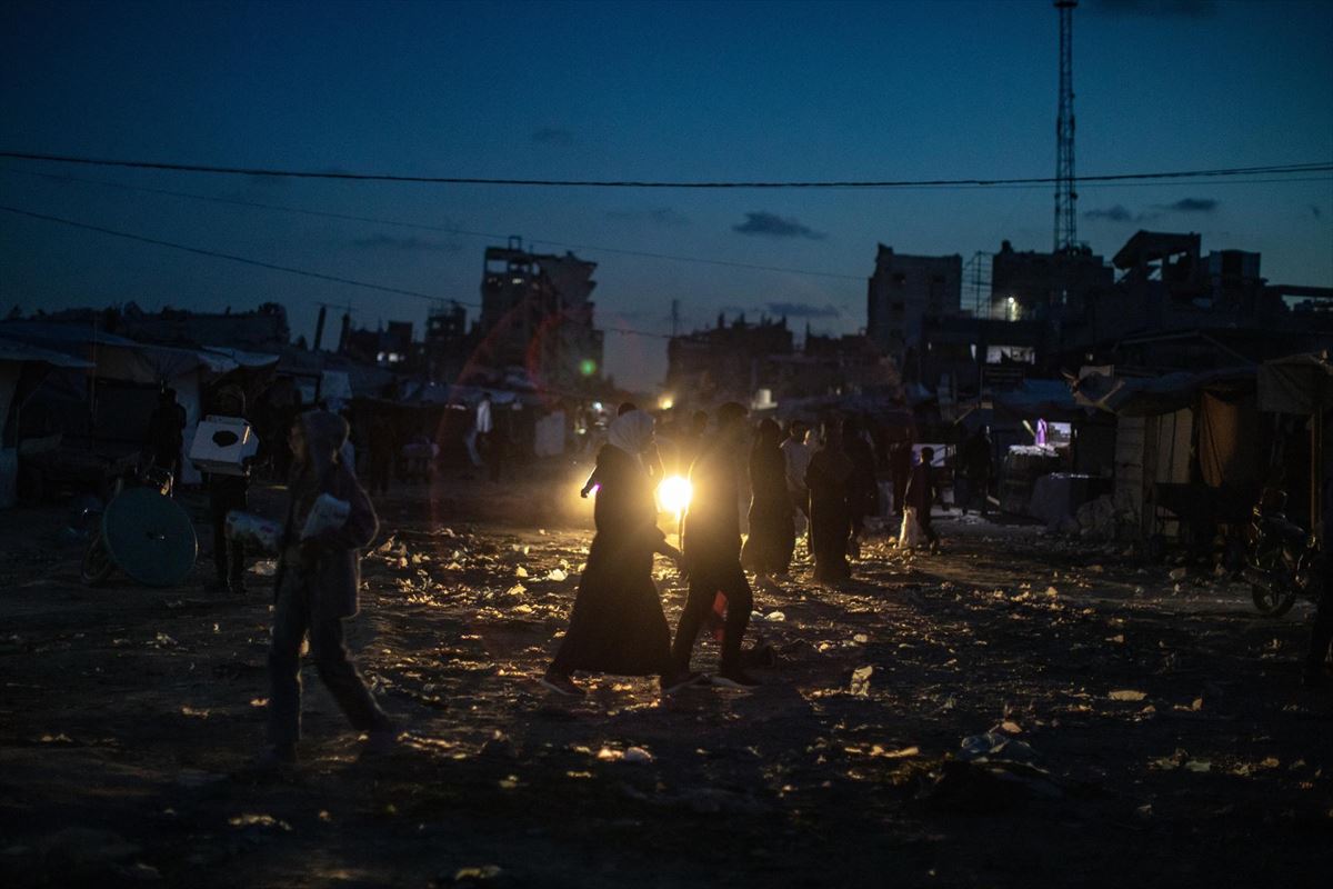 Iluntasuna Jabaliako errefuxiatu-eremuan, Gazan. Argazkia: EFE