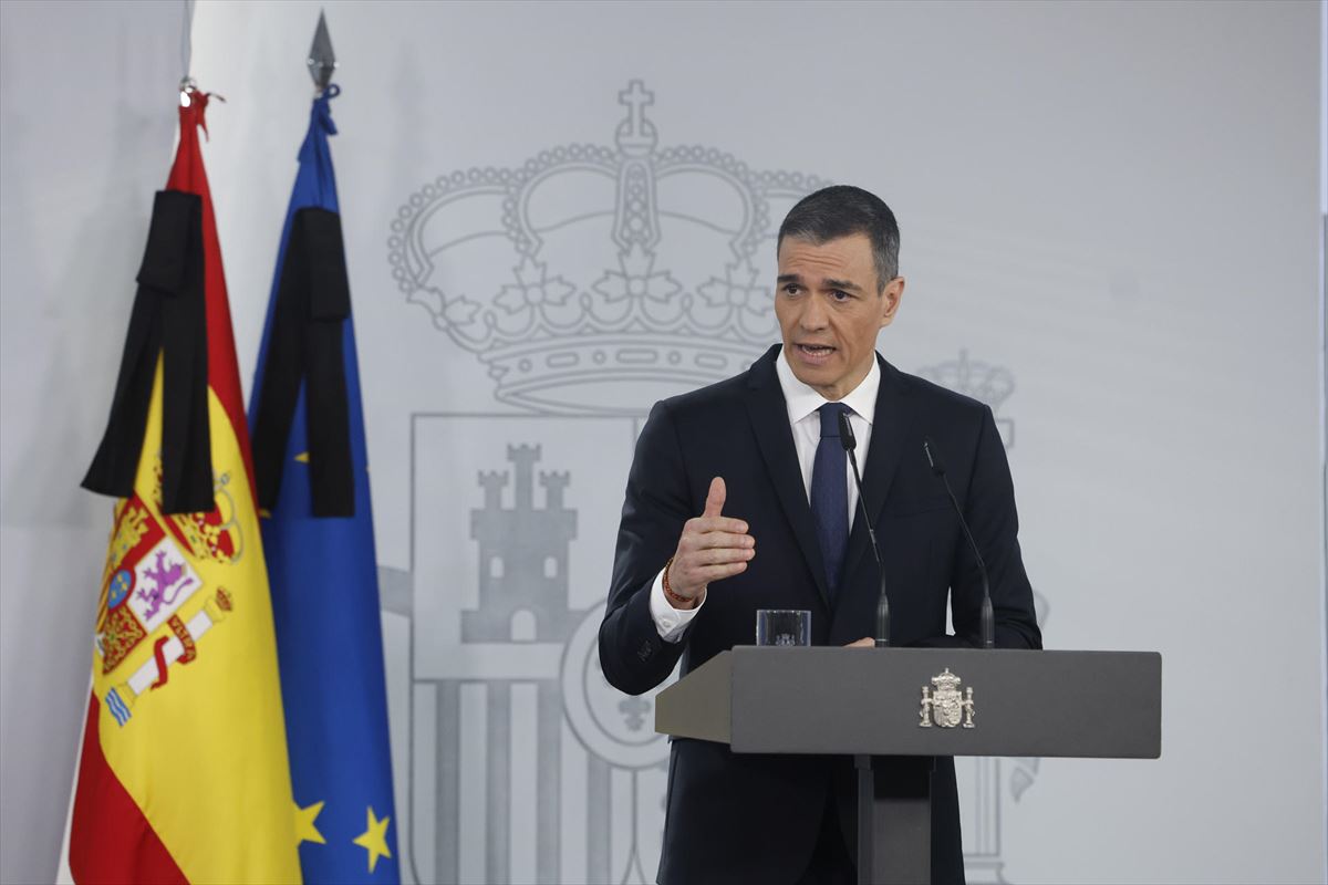Sánchez, Moncloan egin duen agerraldian. 