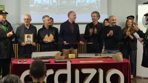 Vascos por el Mundo premiada en el Artzain Eguna de Ordizia por la difusión que hace del Queso Idiazabal