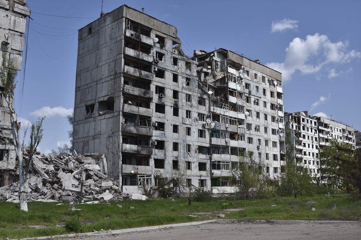 Eraikinak suntsituta Zaporizhzhian. Argazkia: EFE