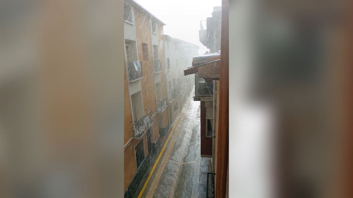 Lluvia en Bilbao. Foto: EFE