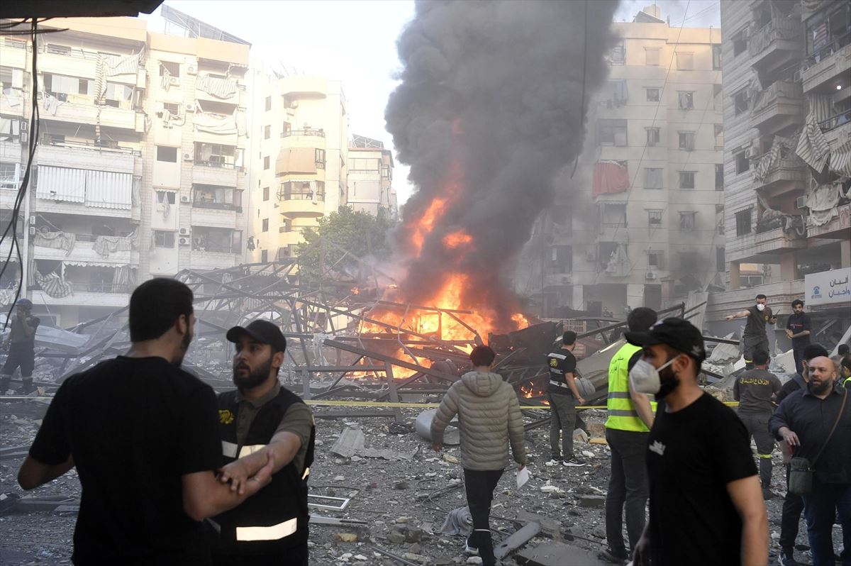 Israelek Beiruten bonbardatutako eraikinetako bat. Argazkia: EFE