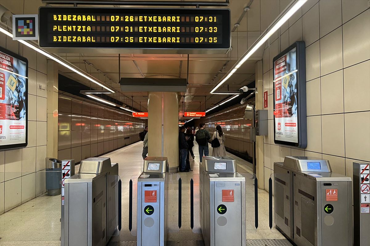 Estación de Areeta del Metro Bilbao, esta mañana. Foto: EFE