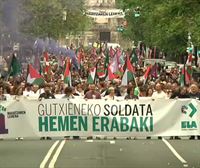 Los sindicatos vuelven a llenar este Primero de Mayo de reivindicaciones las calles de Euskal Herria