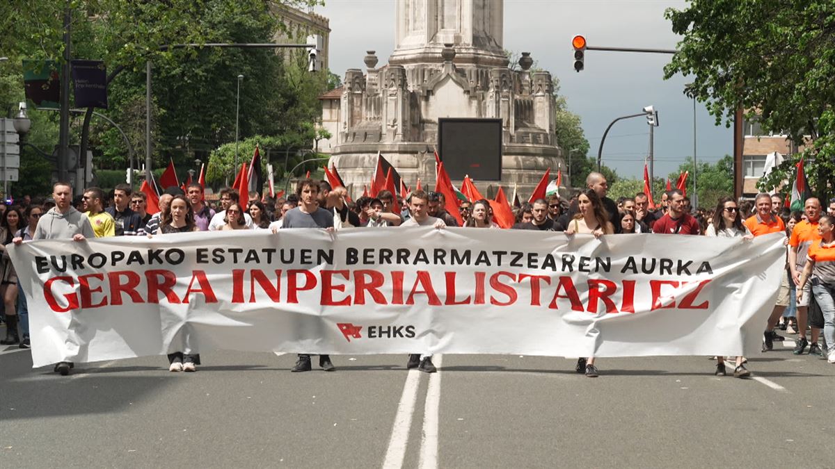 EHKSren manifestazioa, ''gerra inperialistaren eta Europako estatuen berrarmatzearen aurka''