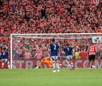 Athleticen porrot latza Manchester Uniteden aurka: hiru gol lehen zatian eta txartel gorria Vivianentzat (0-3)