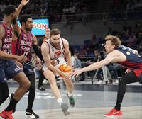 Sedekerskis y Samanic impulsan al Baskonia hacia los 'play-off' ganando al Casademont Zaragoza (90-84)
