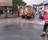Una veintena de viviendas inundadas en Iturmendi por el agua torrencial tras las tormentas