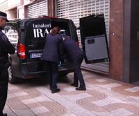 Encuentran el cadáver de un hombre en el rellano de un edificio de Pamplona