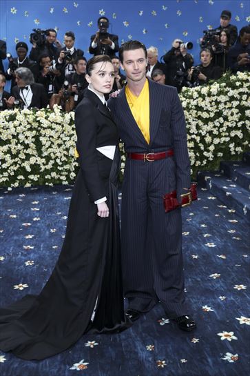 Aimee Lou Wood y Patrick Schwarzenegger. Foto: EFE
