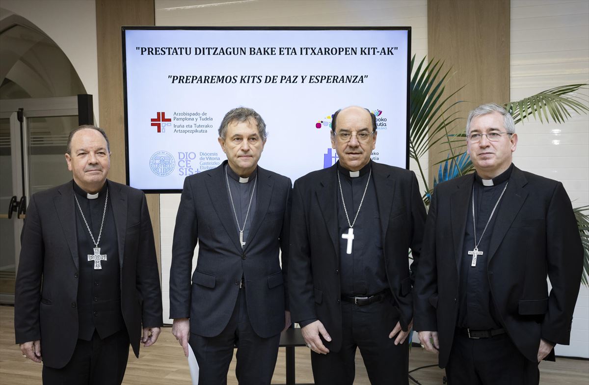 Hego Euskal Herriko gotzainak. Argazkia: EFE.