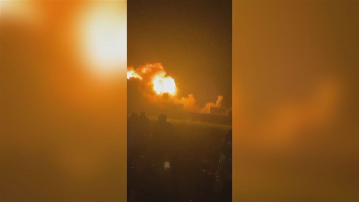 Uno de los edificios afectados tras el bombardeo. 