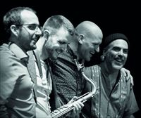 Move, Alvaro Torres, Sumrrá, Juan Saiz, S. Hanahan y M. Casado, en el festival de jazz de Vitoria