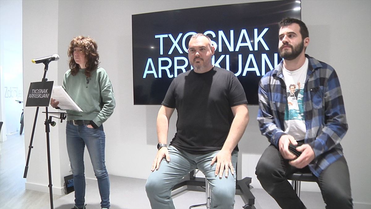 Donostiako Piratak, Bilboko Konpartsak y Gasteizko Txosnak en la comparecencia de hoy. Foto: EITB